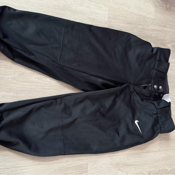 Nike Black Sports Trousers - Picture 6 of 6